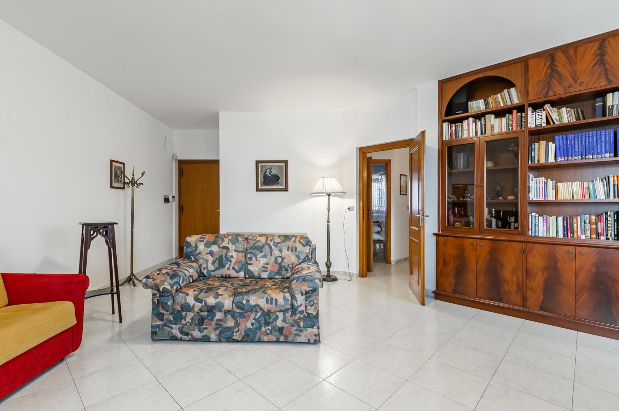 Palazzo Reale & Piazza Indipendenza Roomy Flat Palermo Exterior foto